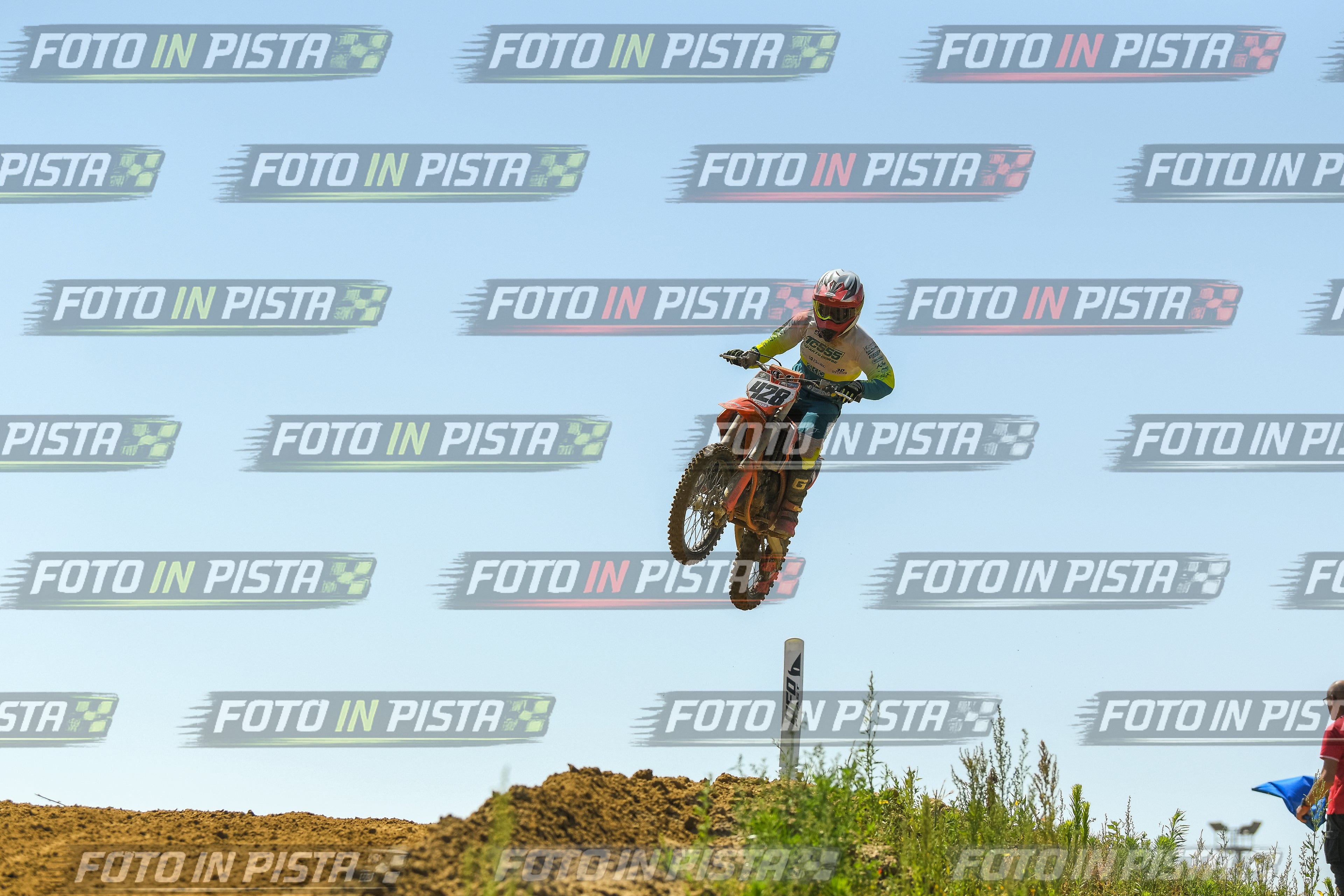 Foto GARAFMI2106261PROVA85CC numero 689