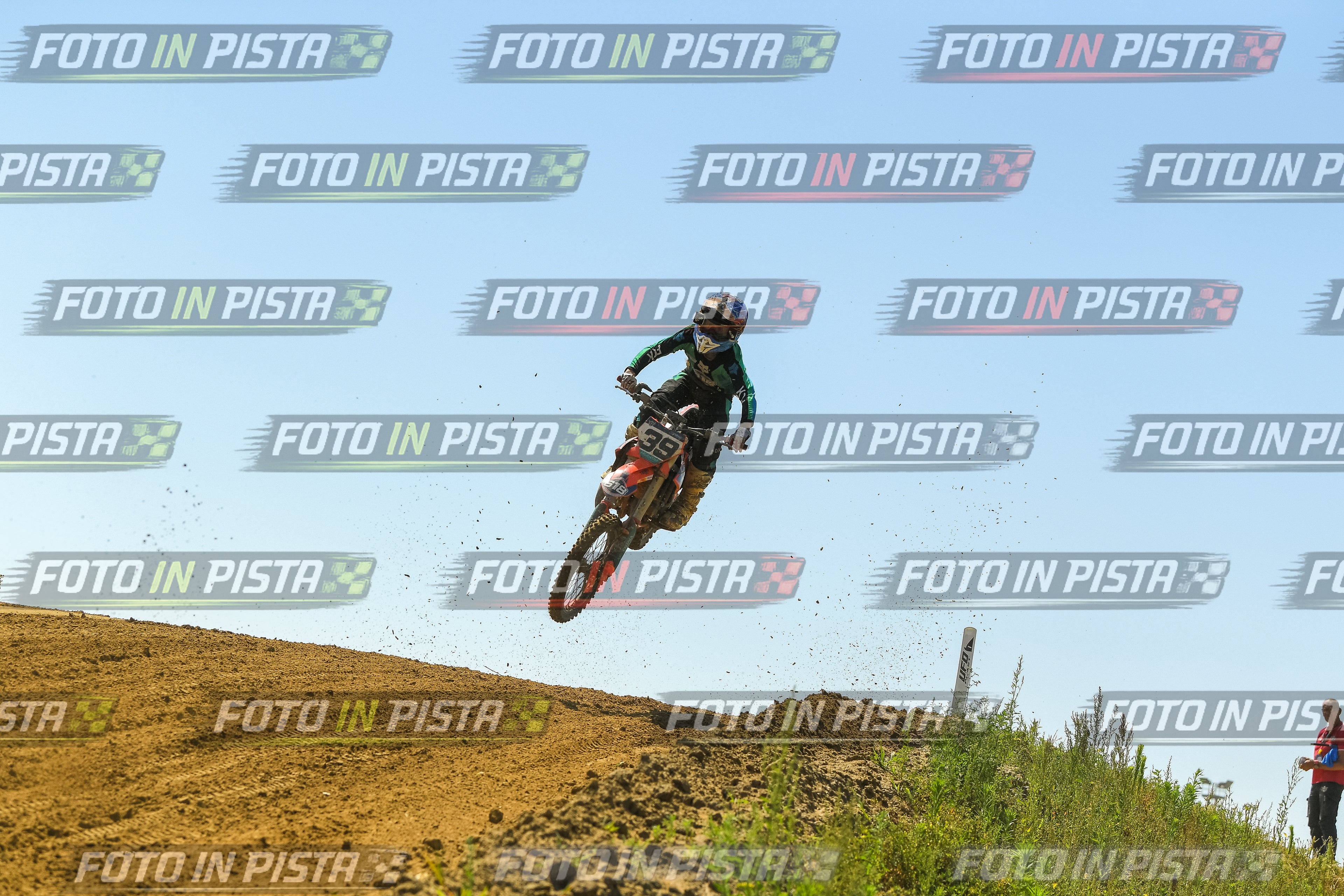 Foto GARAFMI2106261PROVA85CC numero 764