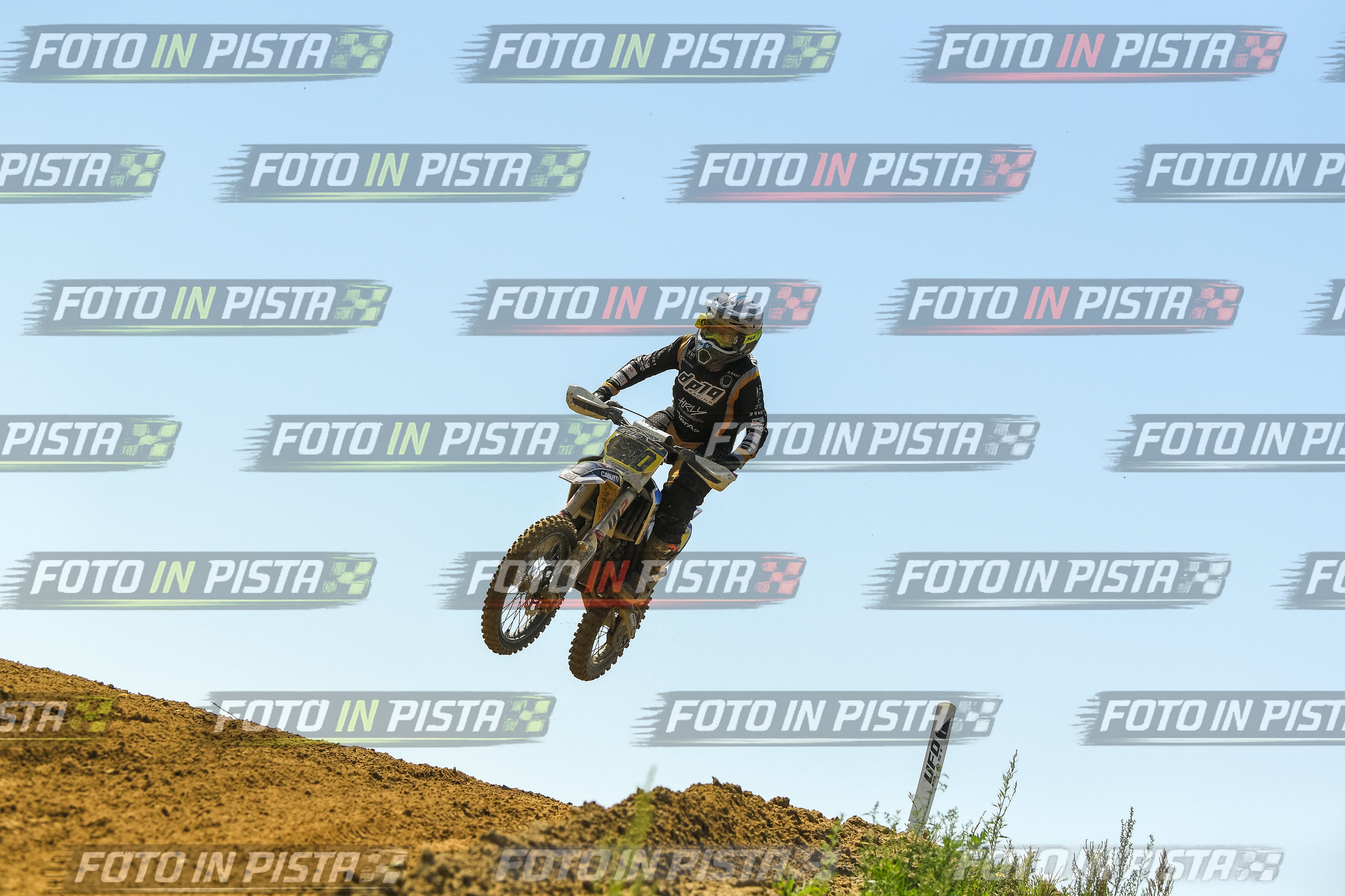 Foto GARAFMI2106261PROVA85CC numero 774