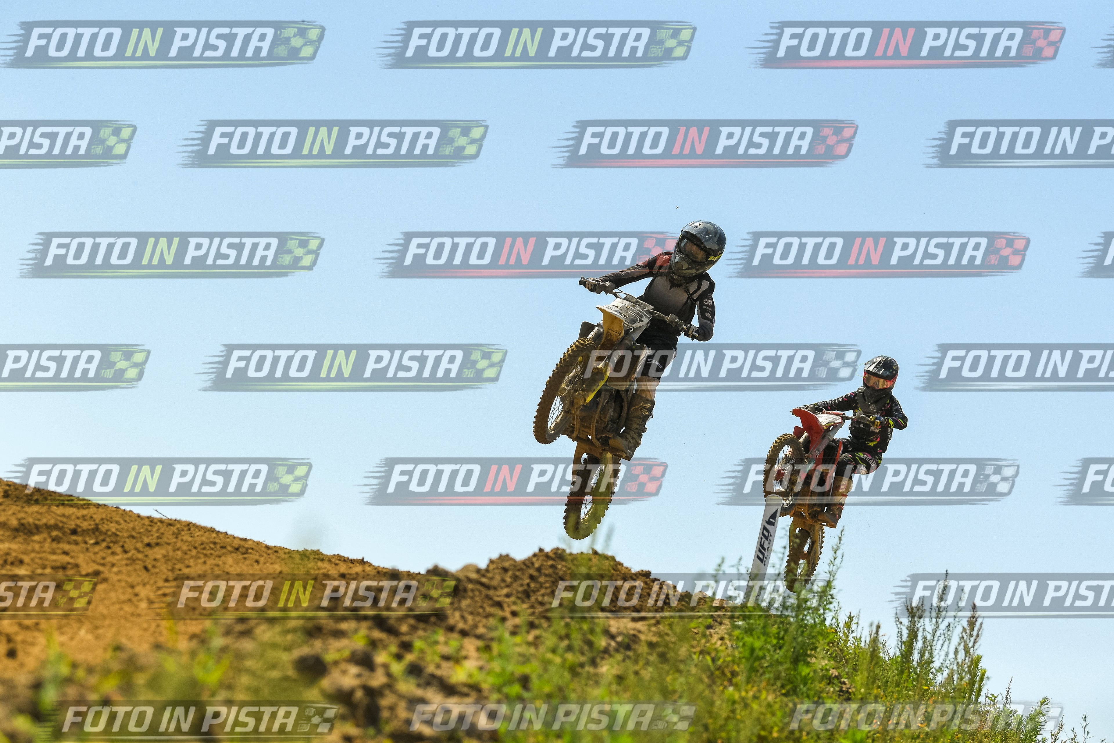Foto GARAFMI2106261PROVA85CC numero 872