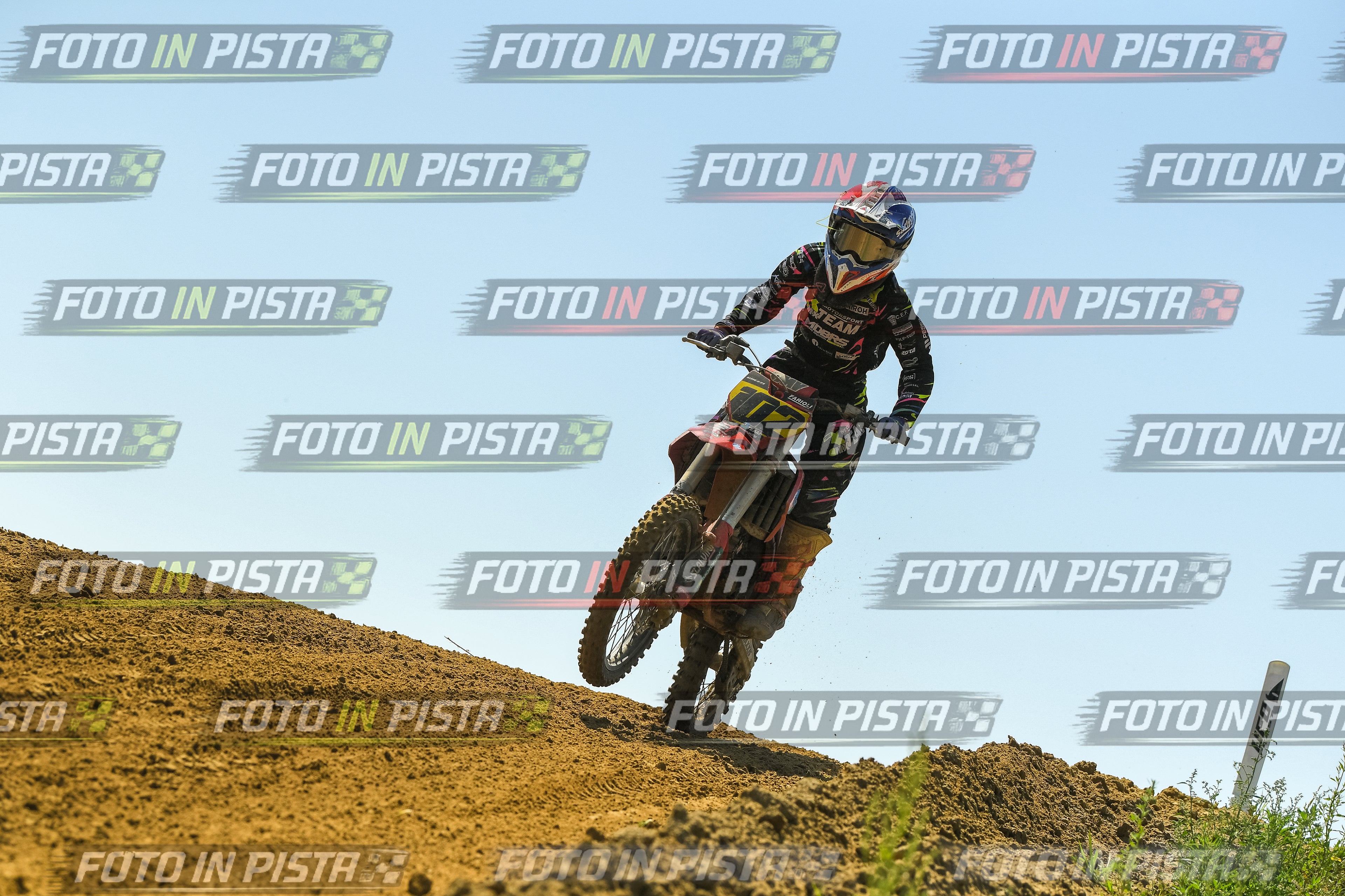 Foto GARAFMI2106261PROVA85CC numero 893