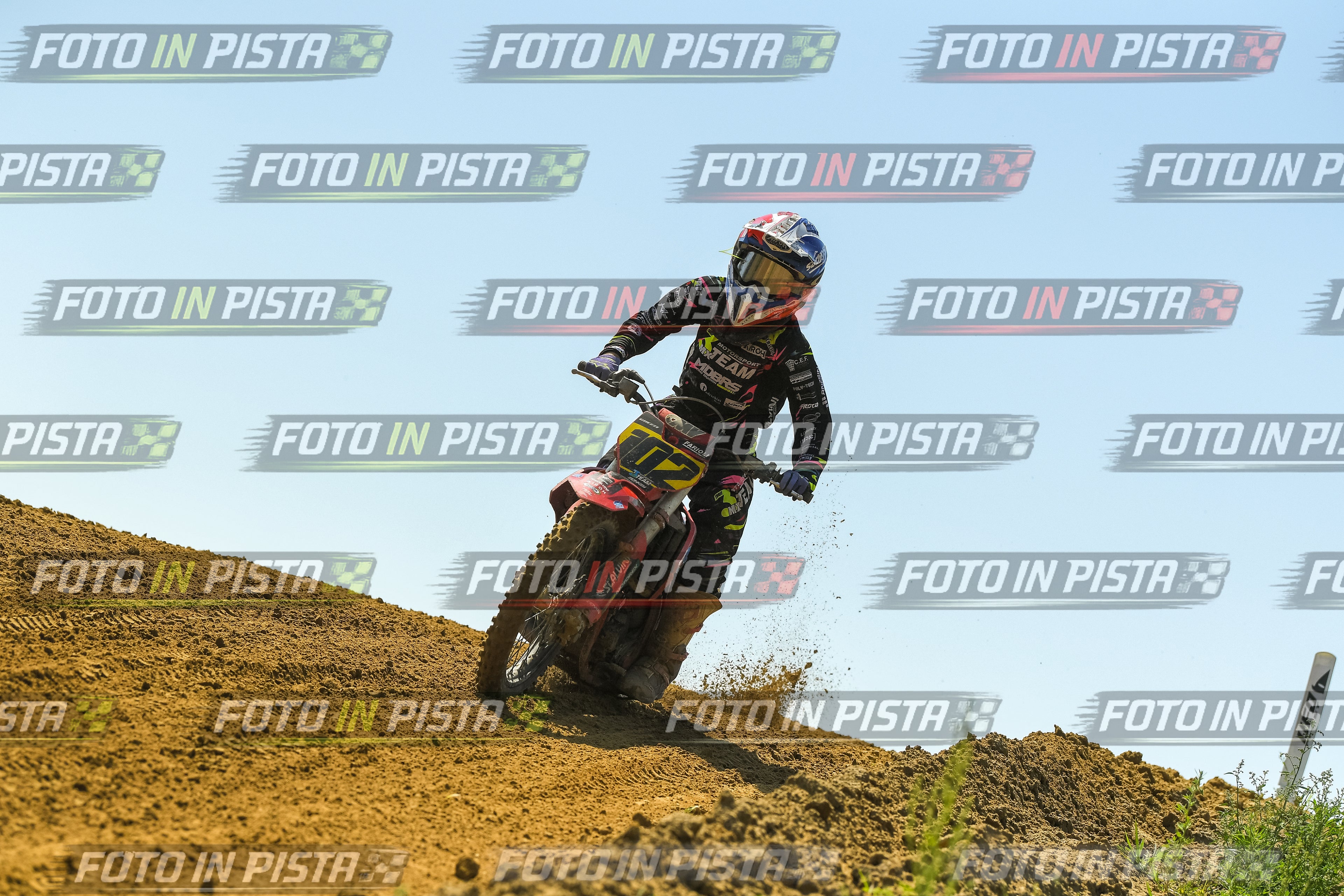 Foto GARAFMI2106261PROVA85CC numero 894