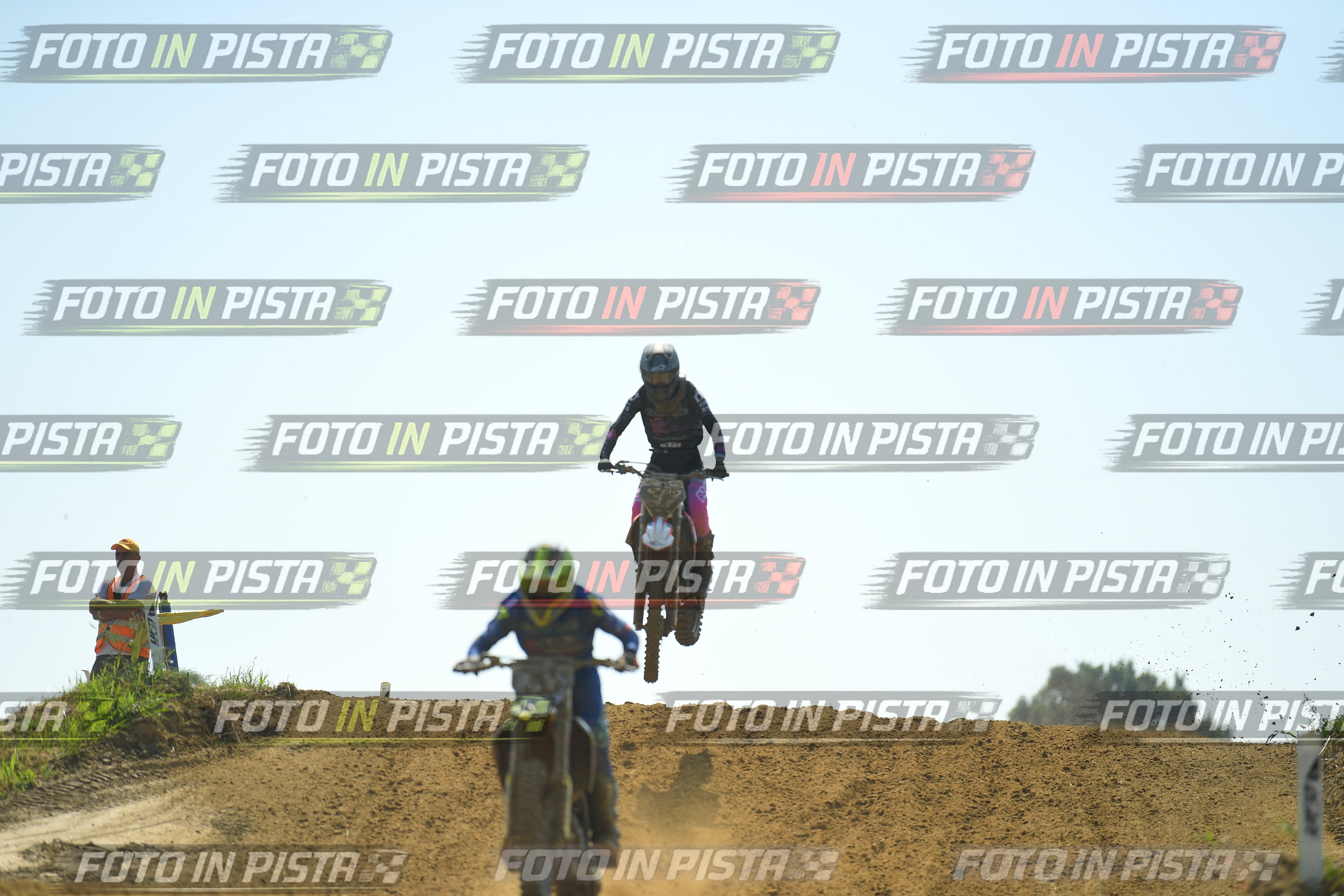 Foto GARAFMI2106261PROVAMX1MX2-240 numero 240