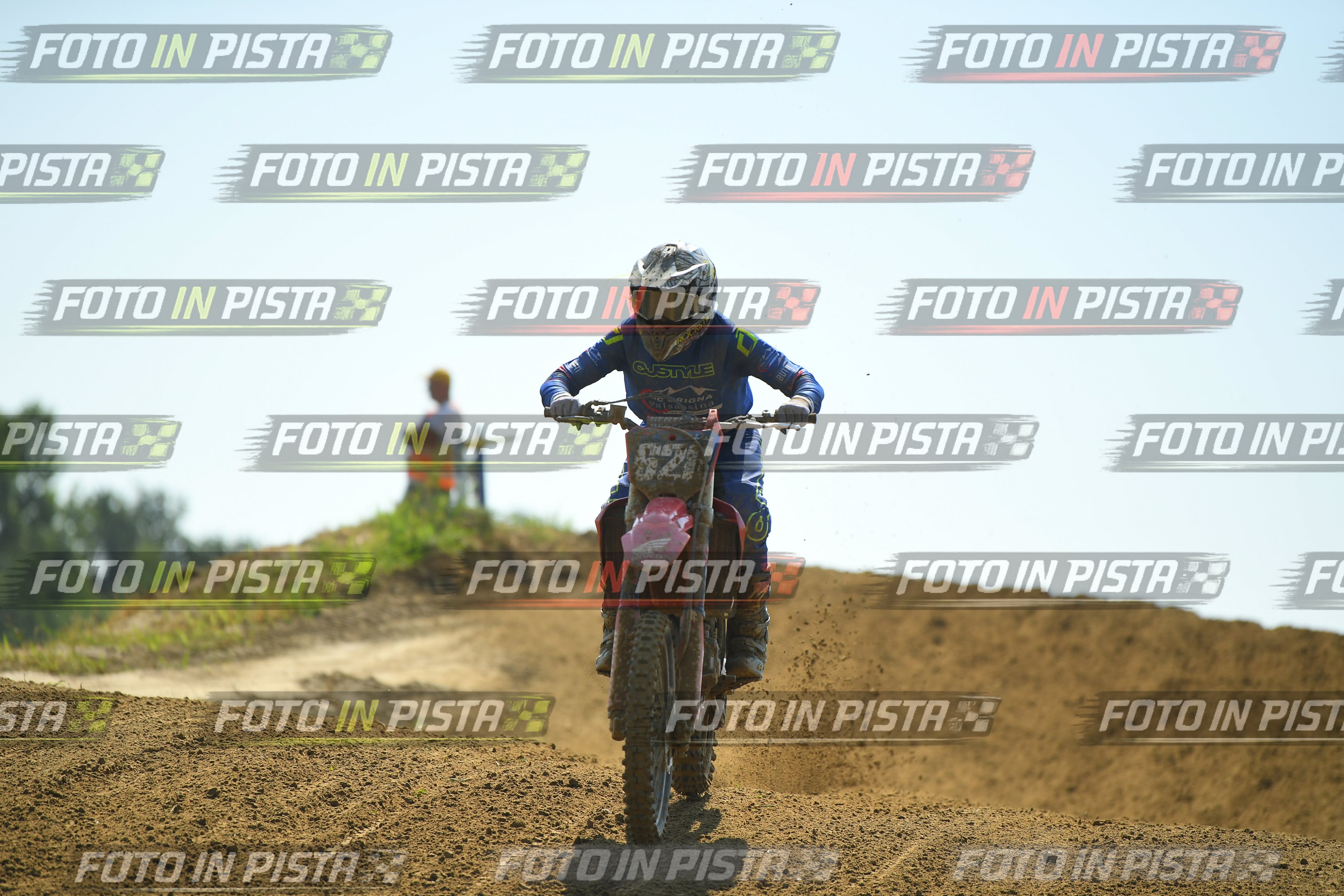 Foto GARAFMI2106261PROVAMX1MX2-261 numero 261