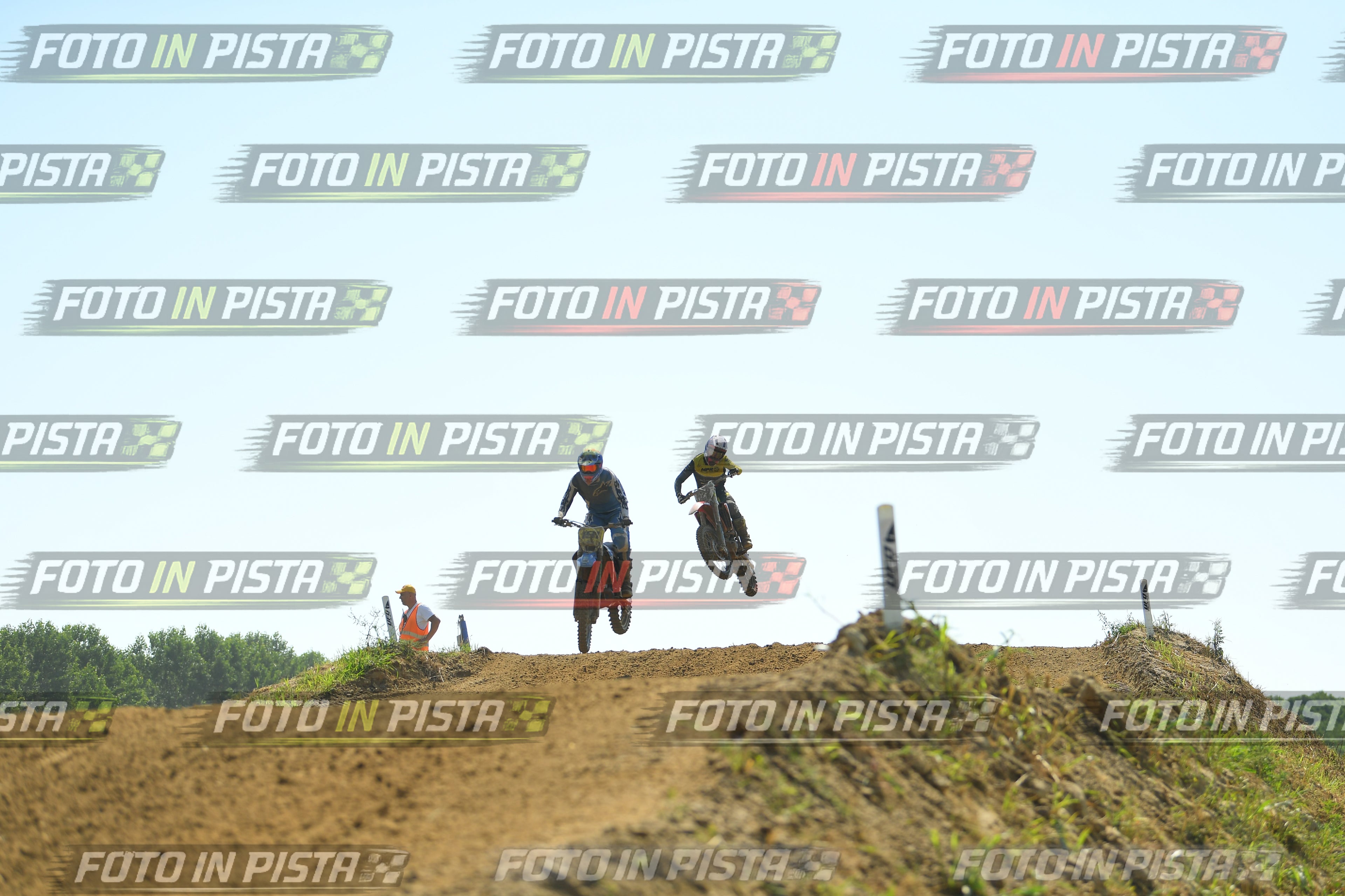 Foto GARAFMI2106261PROVAMX1MX2-409 numero 409