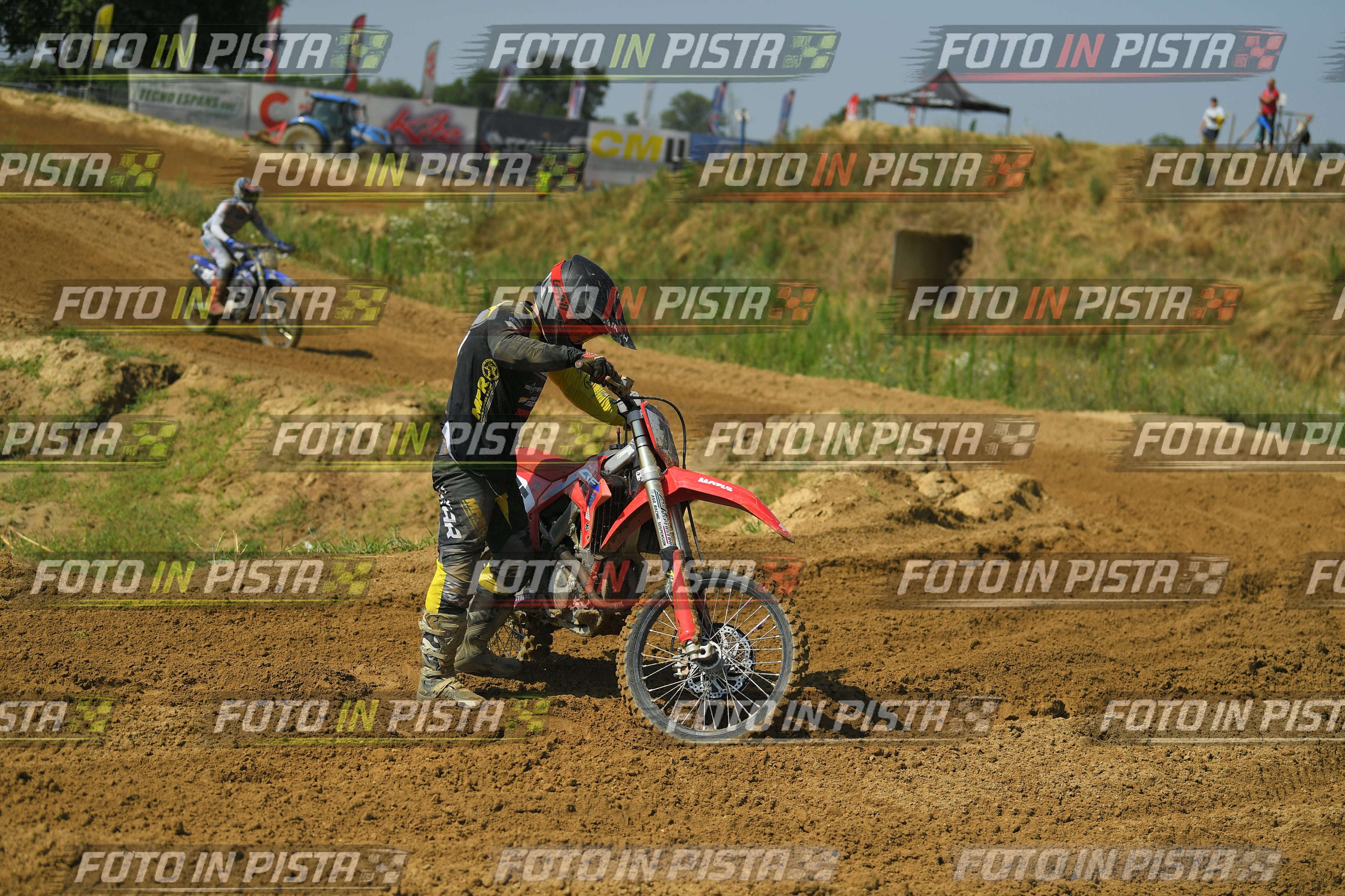 Foto GARAFMI2106261PROVAMX1MX2-898 numero 898