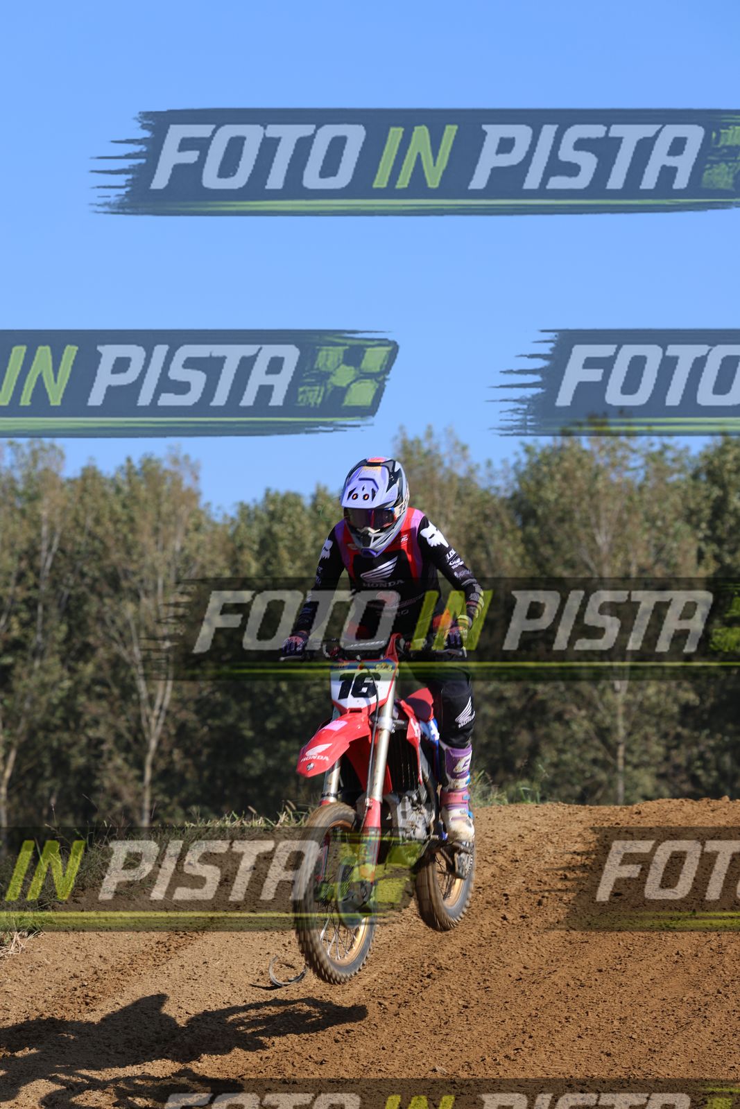 16 · JD9A3368
