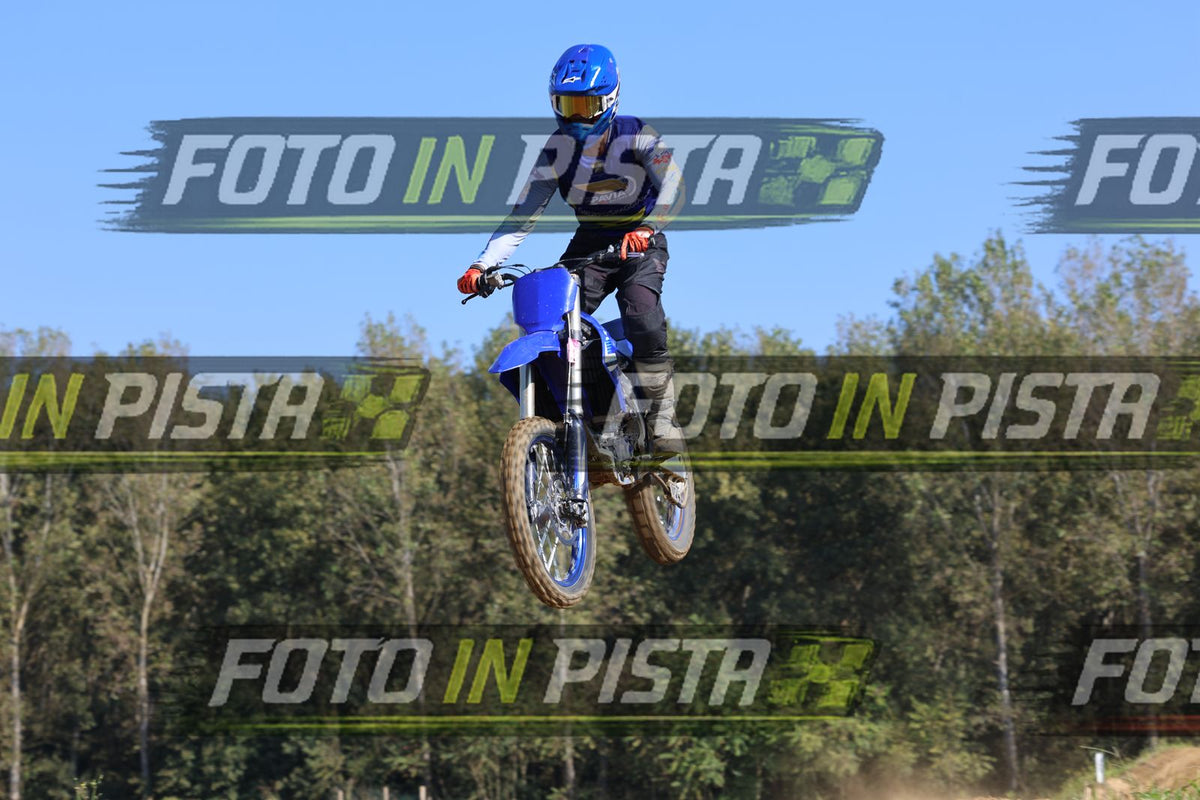 BLUE MOTO - BLUE PAVIA · JD9A3527