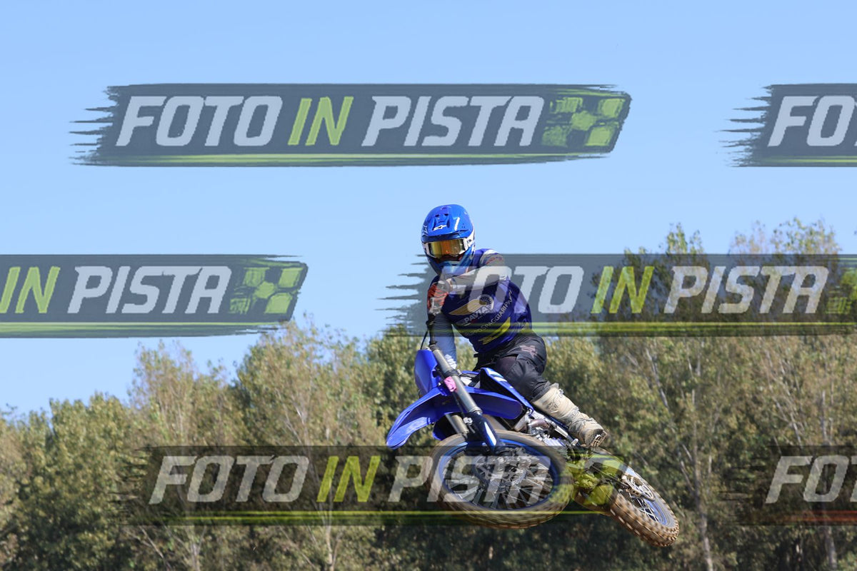 BLUE MOTO - BLUE PAVIA · JD9A3564