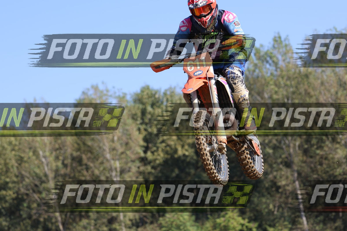 611 · JD9A3574