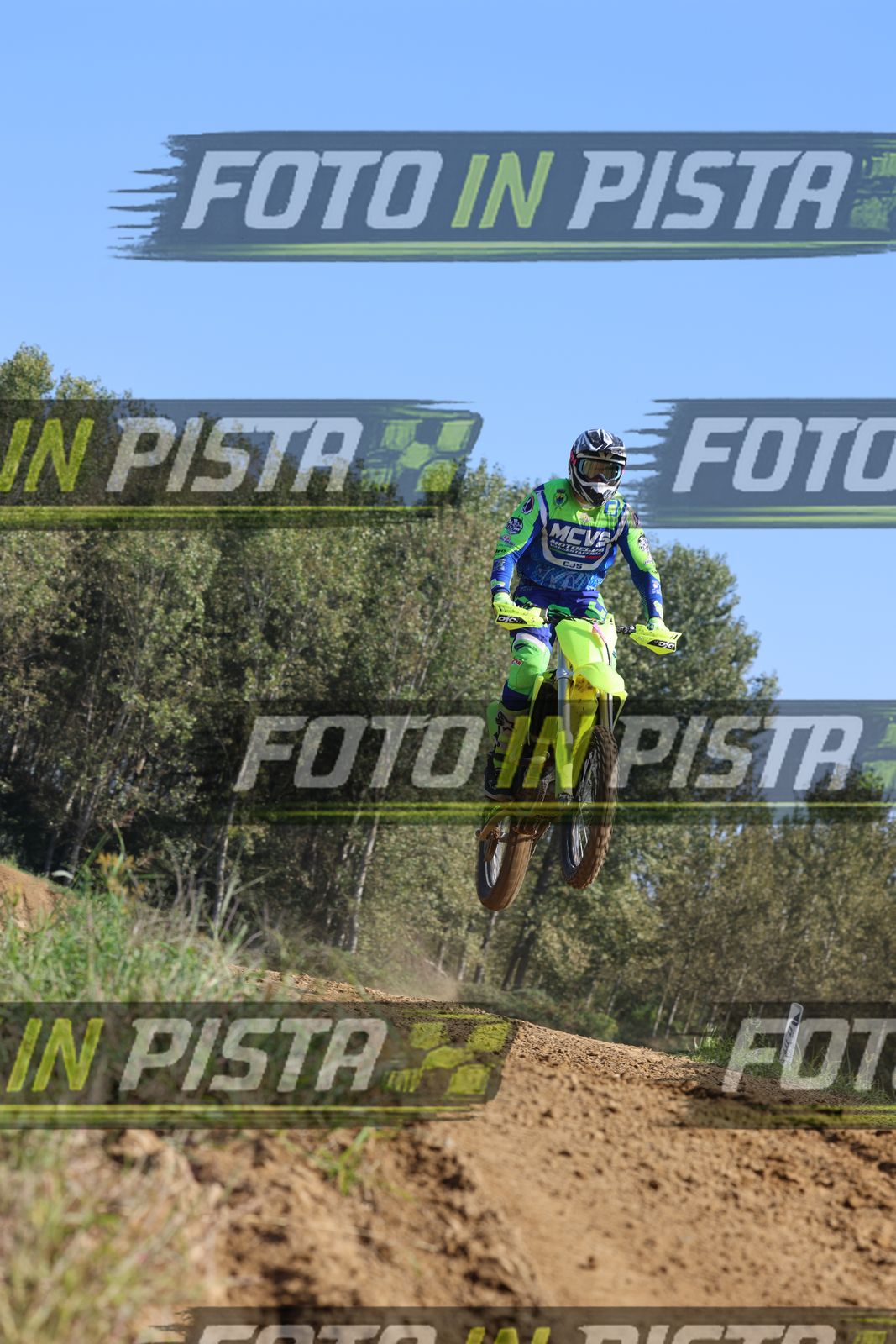 GREEN BIKE - MCVS SUITE · JD9A3599