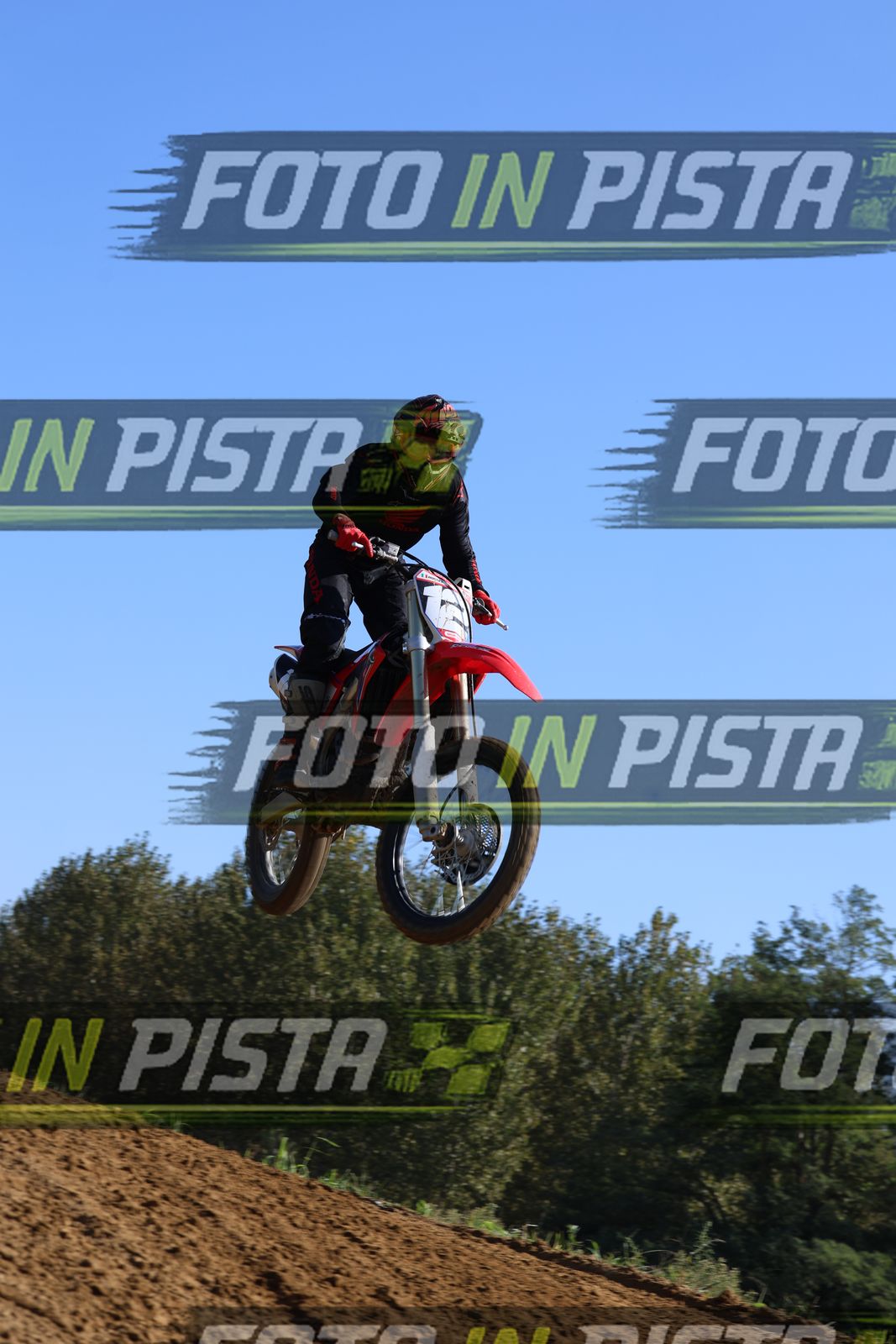 RUSSEL · JD9A3687