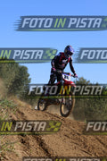 24 · JD9A3699