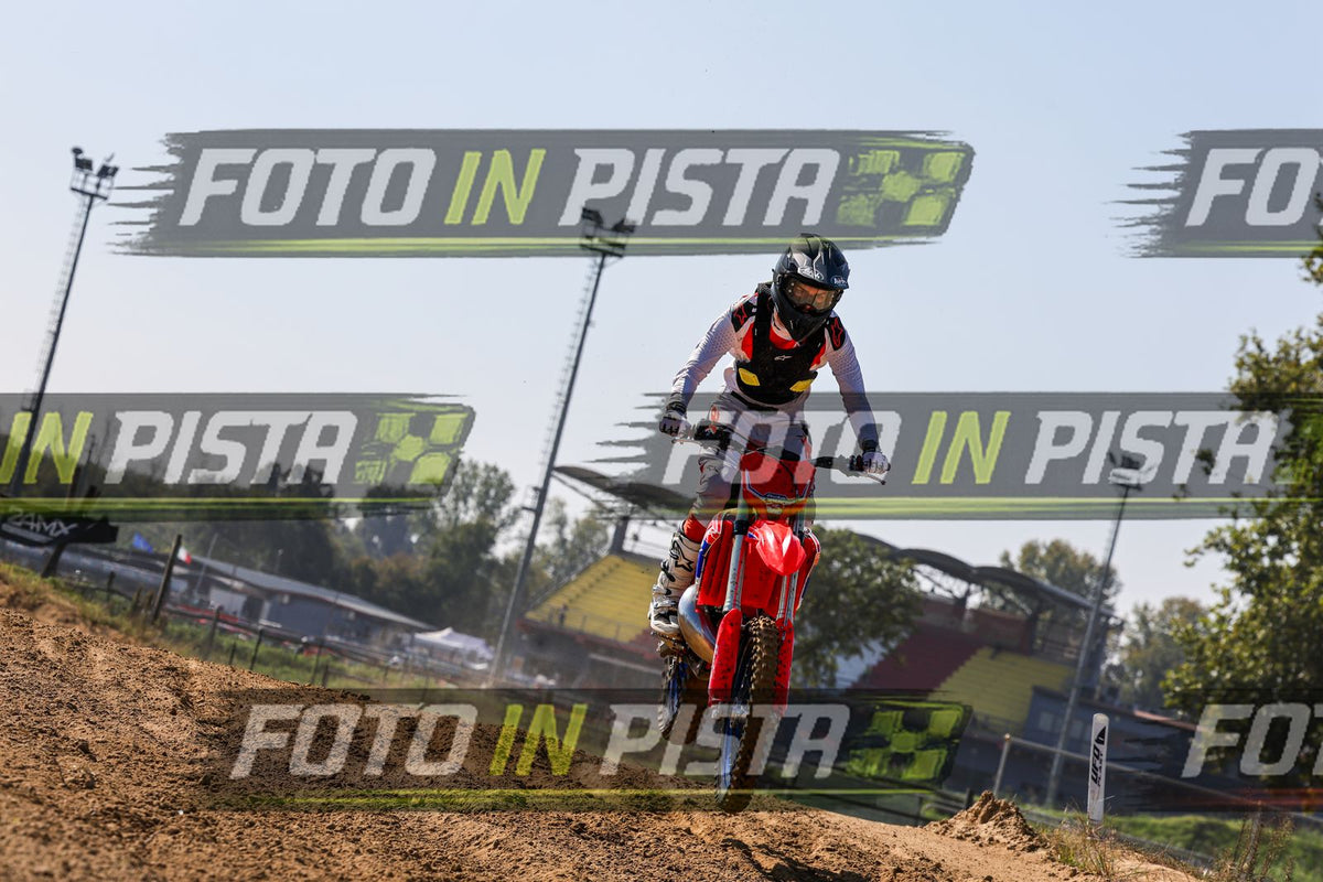 BETA XR - tuta bianco arancio · JD9A3993