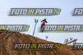 BETA XT - BLACK SHIRT - YELLOW SHOES · JD9A4143