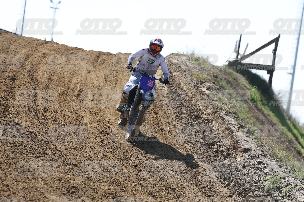 YAMAHA YZ BLUE - WHITE GREY SUIT - BLACK ORANGE RED HELMET · JD9A4296
