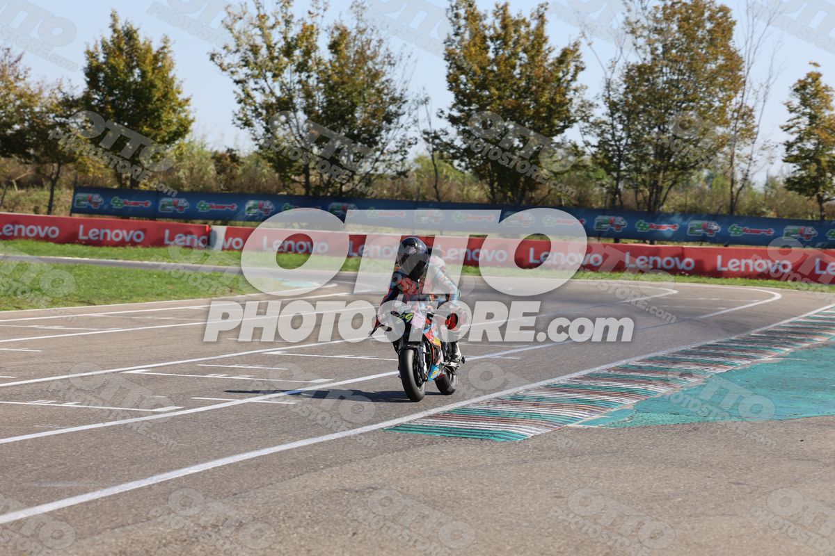 PITBIKE - SCOOTER · JD9A4410