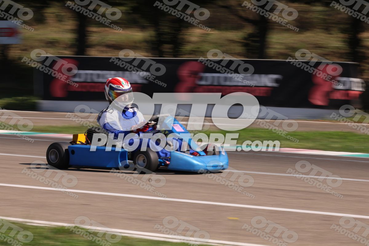 BLU KART - White Blu Suite · JD9A4470