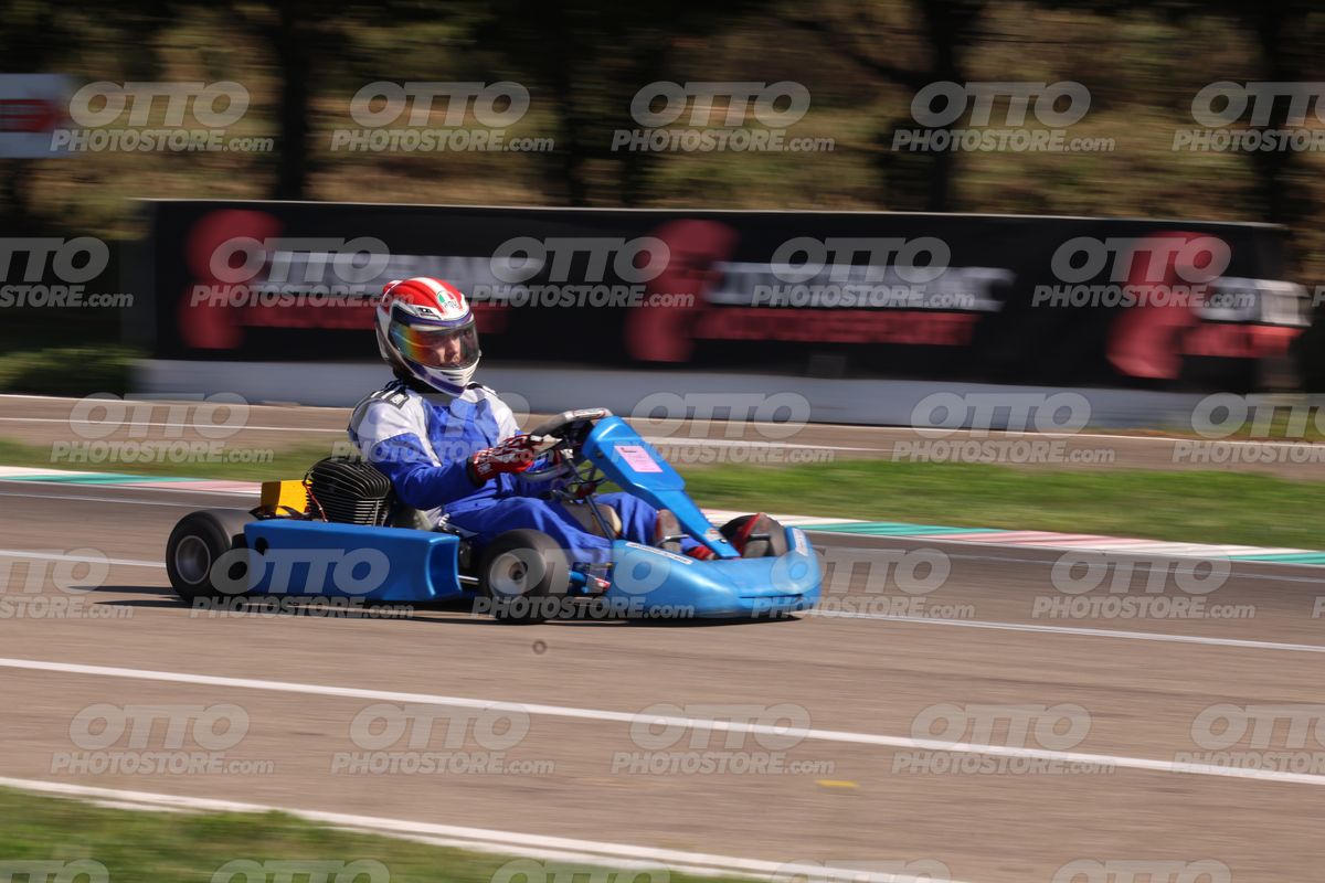 GOKART BLU KART - White Blu Suite · JD9A4470