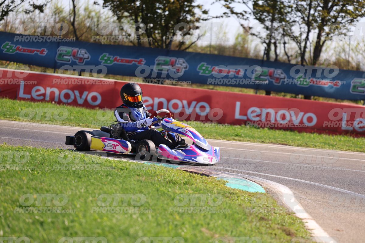 GOKART ST RACING - Black Helmet · JD9A4545