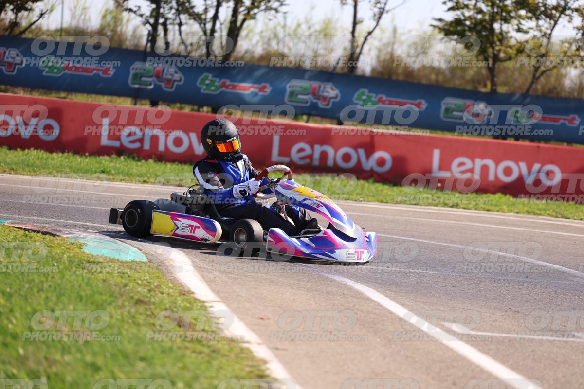 GOKART ST RACING - Black Helmet · JD9A4546