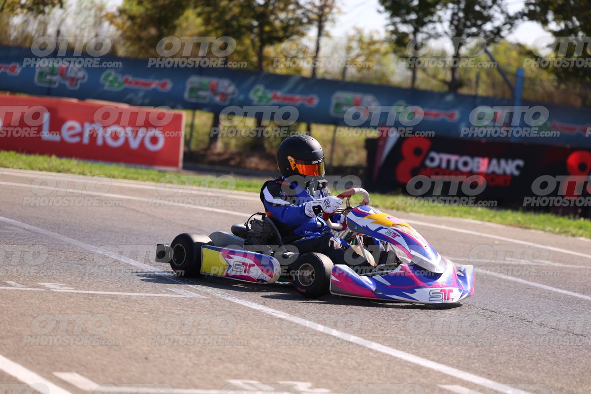 GOKART ST RACING - Black Helmet · JD9A4548