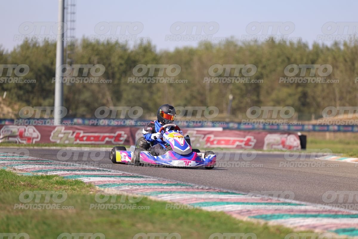 GOKART ST RACING - Black Helmet · JD9A4633