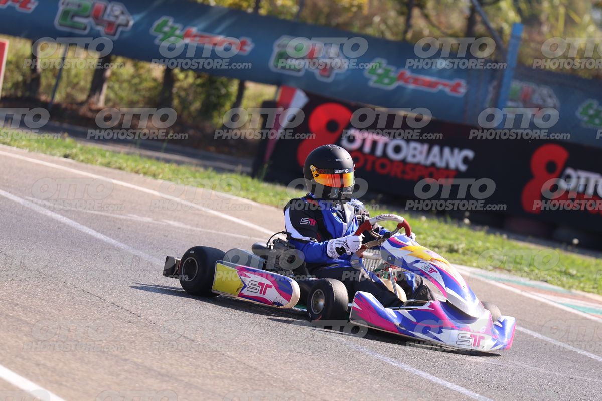 GOKART ST RACING - Black Helmet · JD9A4774