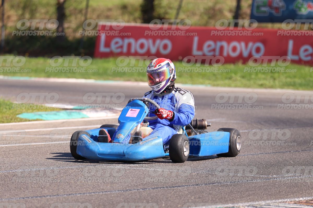 GOKART BLU KART - White Blu Suite · JD9A4794