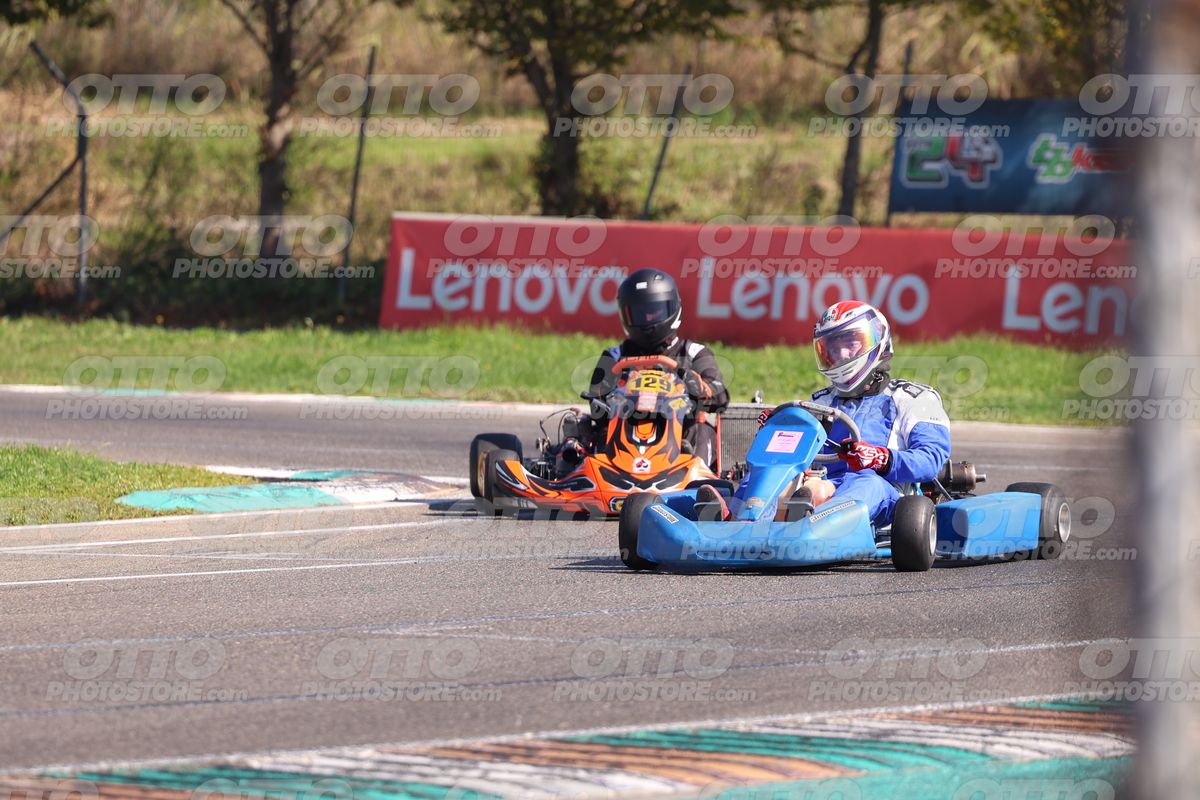 GOKART BLU KART - White Blu Suite · JD9A4876