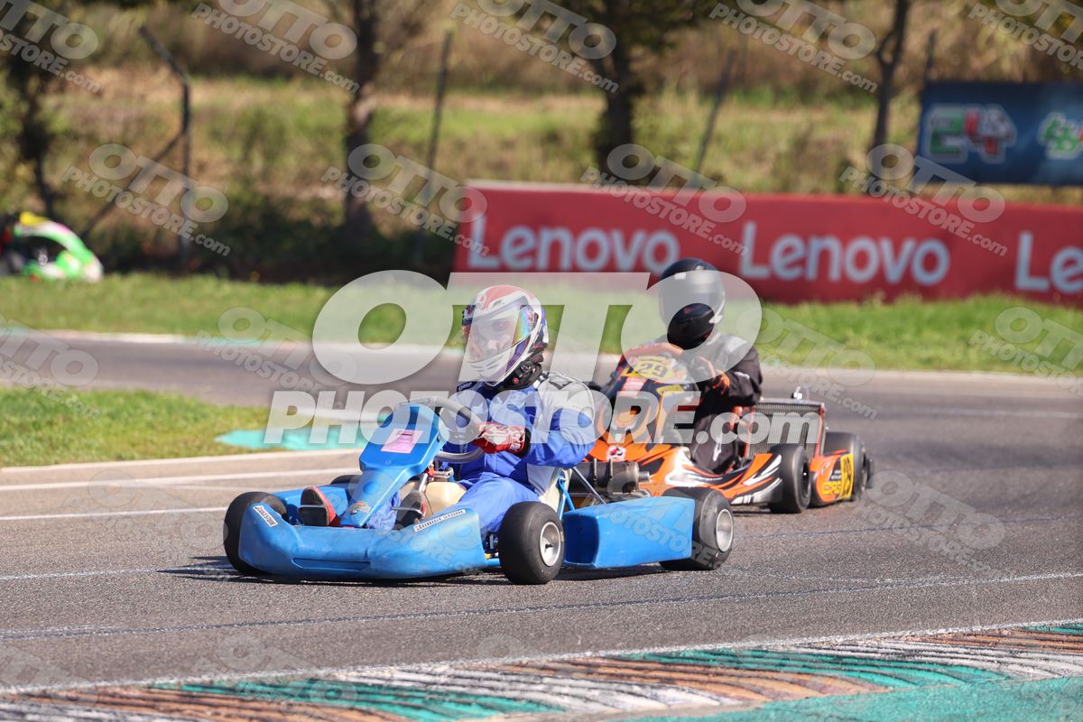 BLU KART - White Blu Suite · JD9A4878
