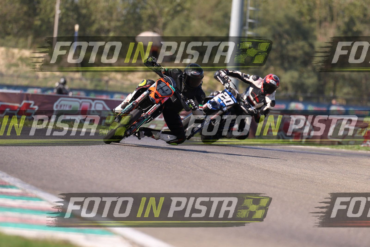 SUPERMOTO 19 · JD9A4921