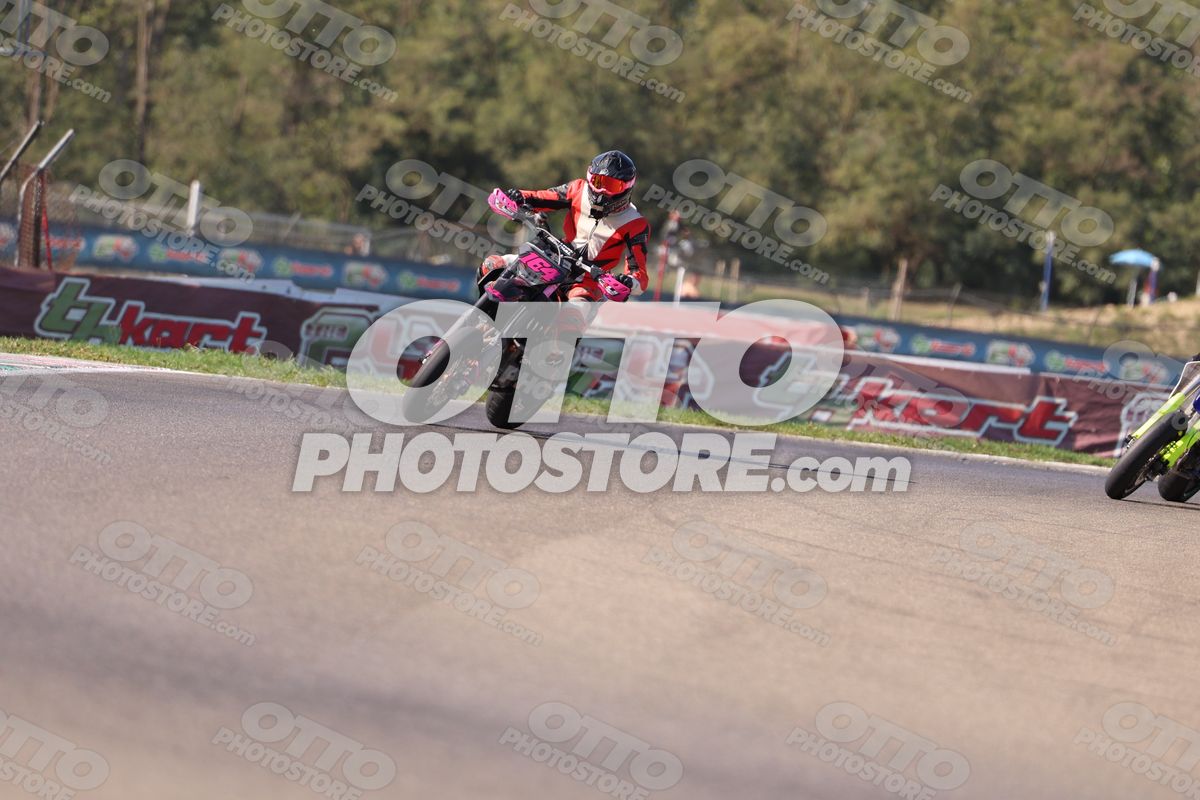 SUPERMOTO 164 · JD9A4993
