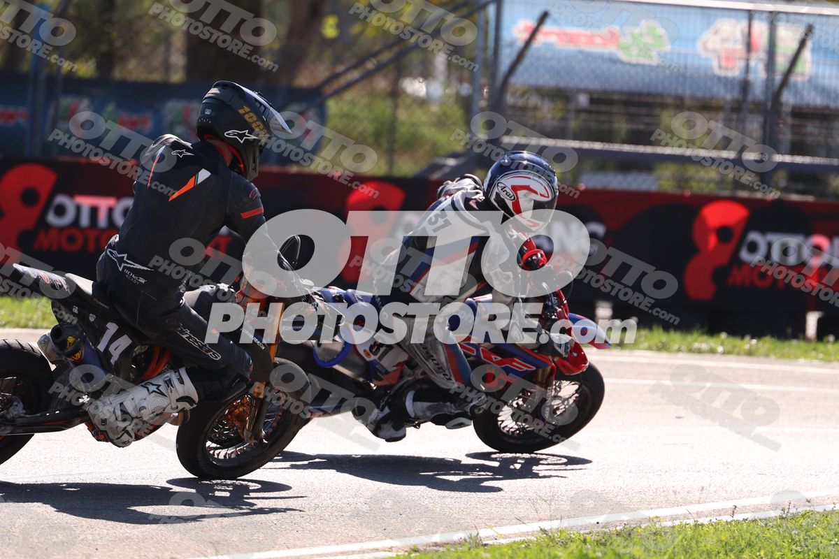 SUPERMOTO 31 · JD9A5074