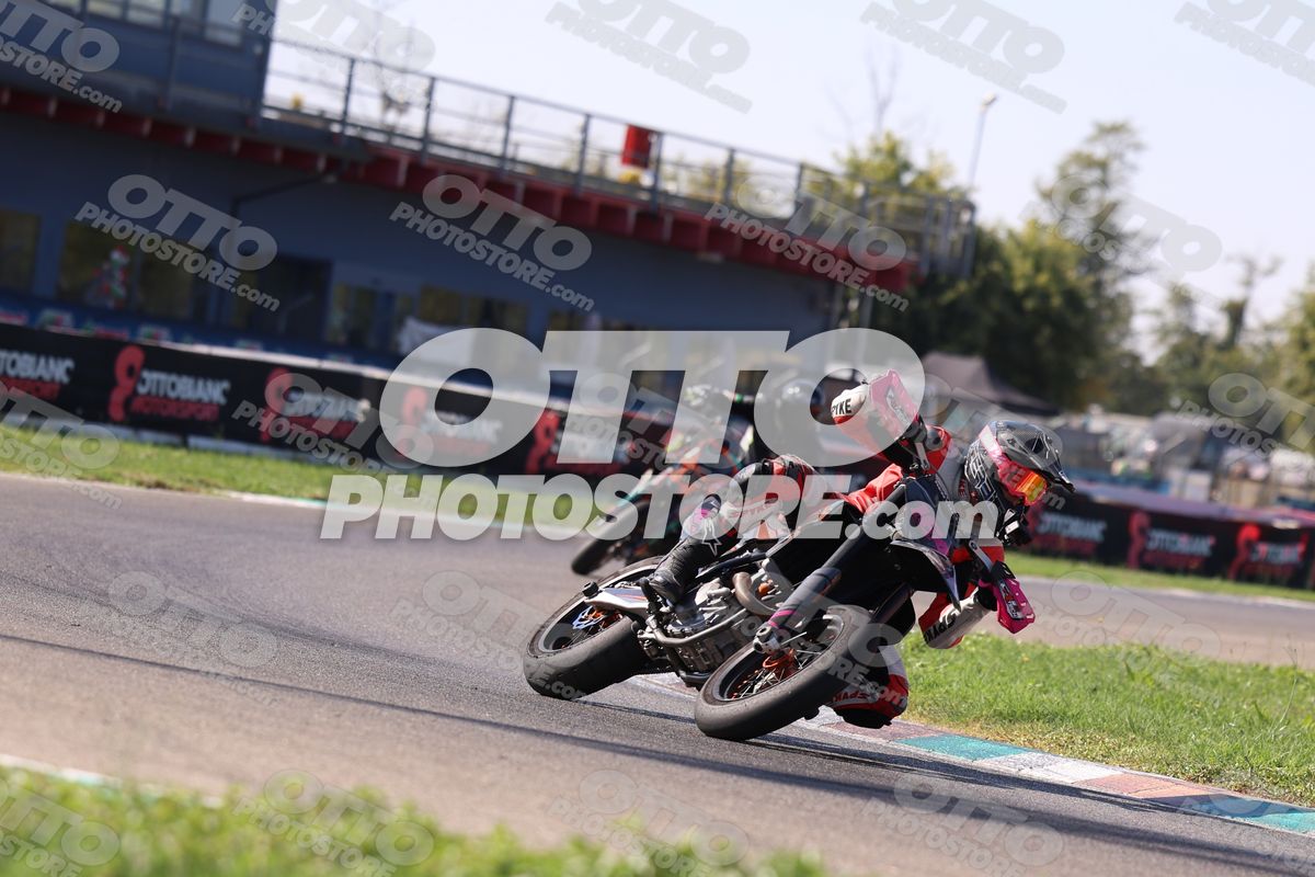 SUPERMOTO 164 · JD9A5108