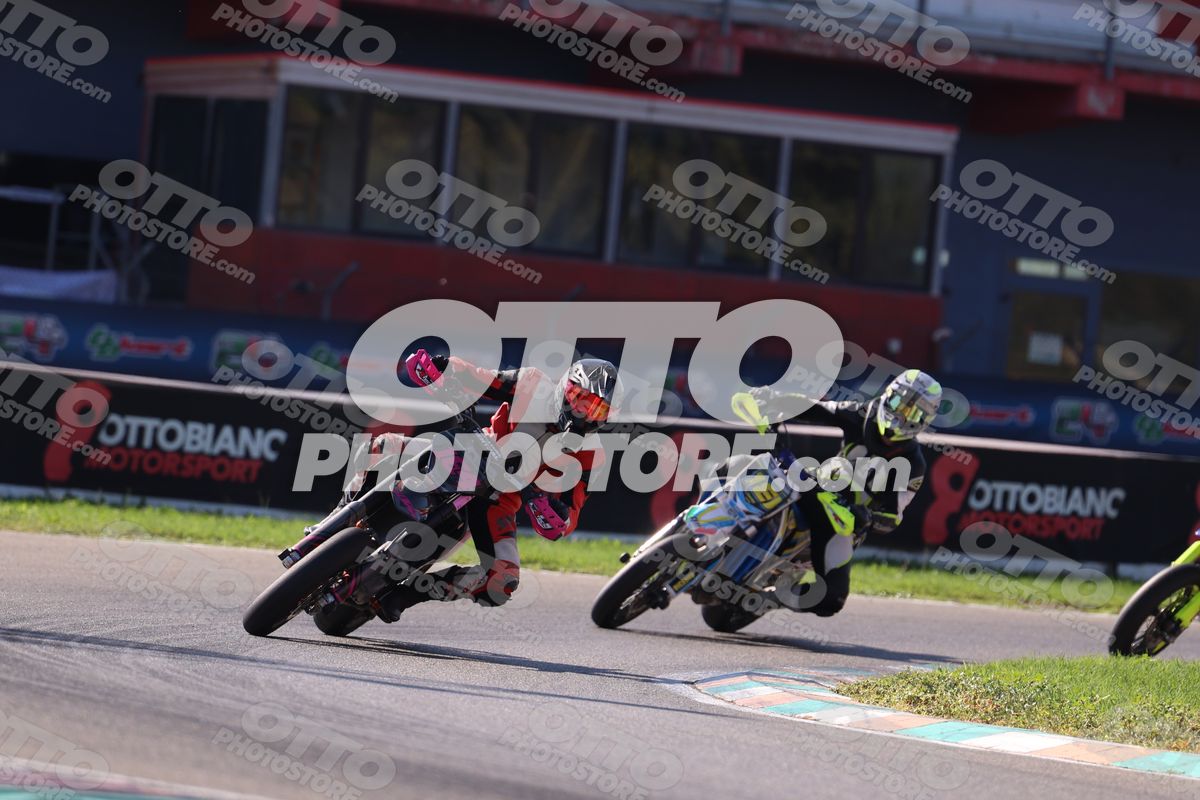 SUPERMOTO 164 · JD9A5163