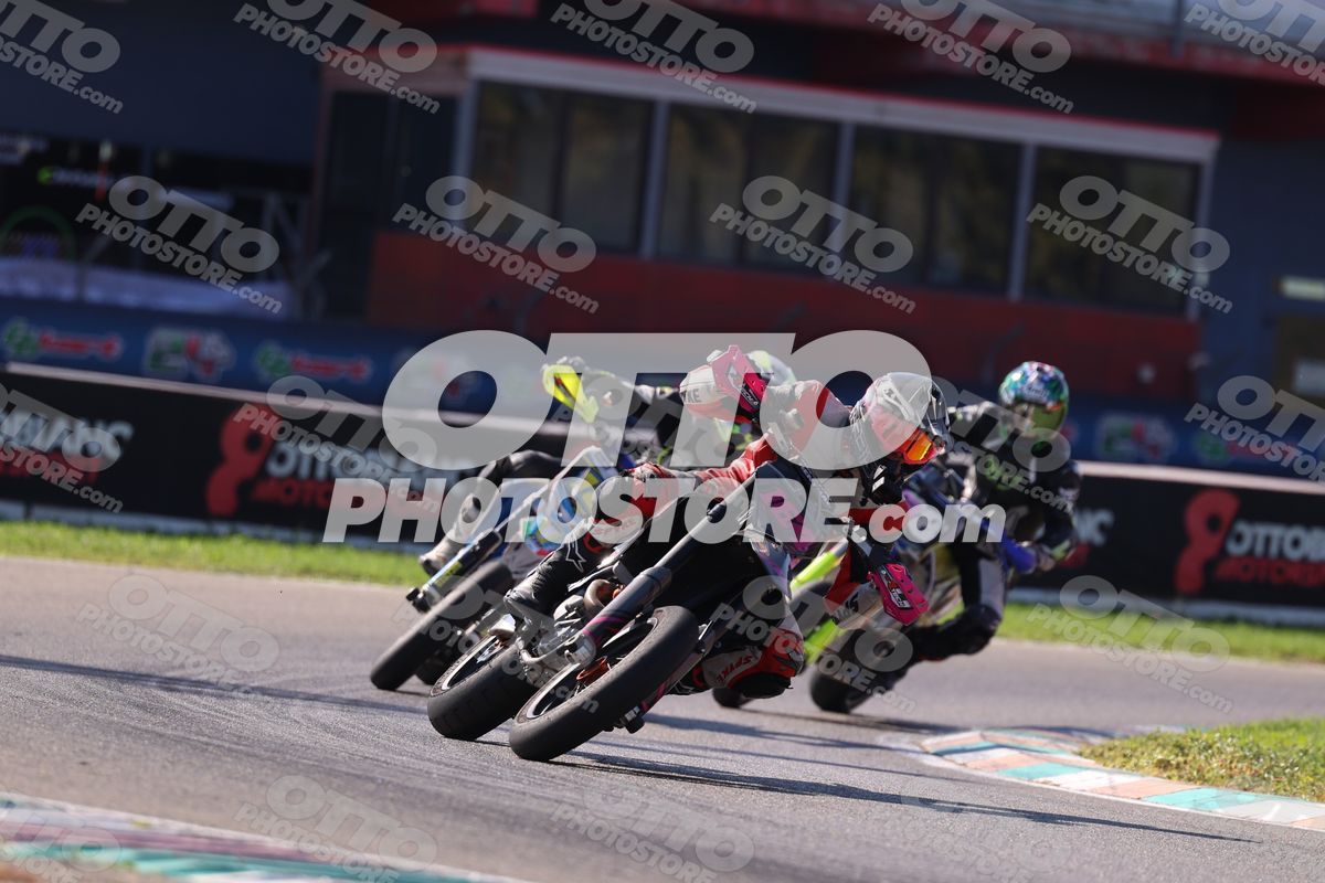 SUPERMOTO 164 · JD9A5167