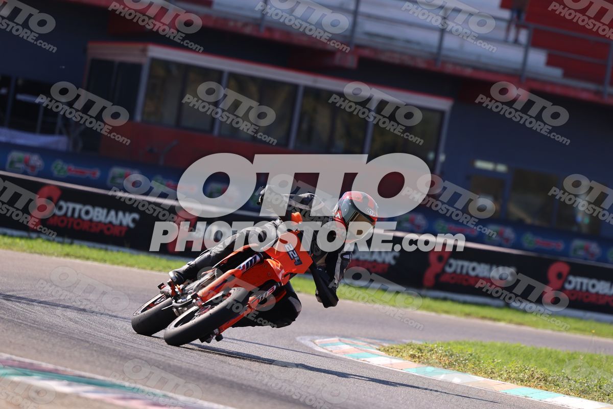 SUPERMOTO 224 · JD9A5199