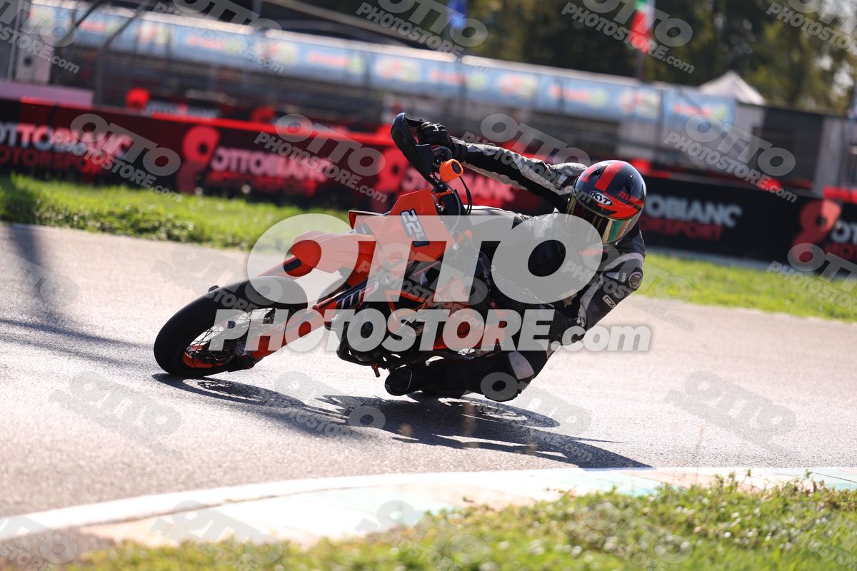 SUPERMOTO 224 · JD9A5230