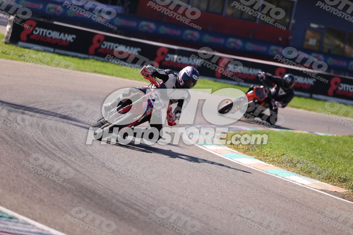 SUPERMOTO 31 · JD9A5252