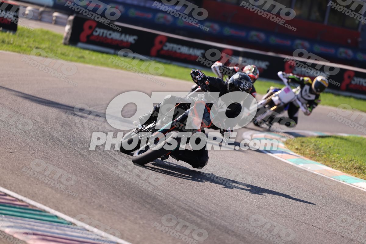 SUPERMOTO 69 · JD9A5254