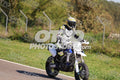 SUPERMOTO WHITE SUPERMOTO - YELLOW HELMET · JD9A5285