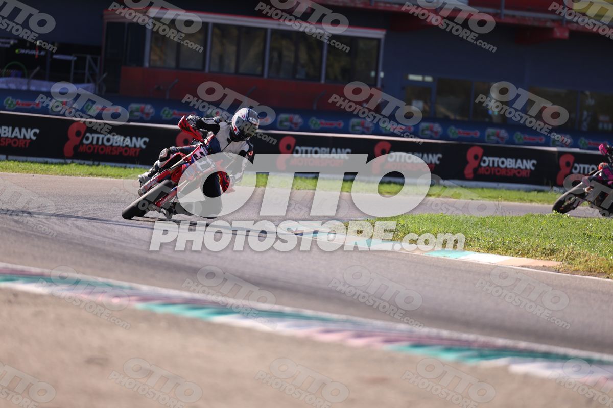 SUPERMOTO 31 · JD9A5310