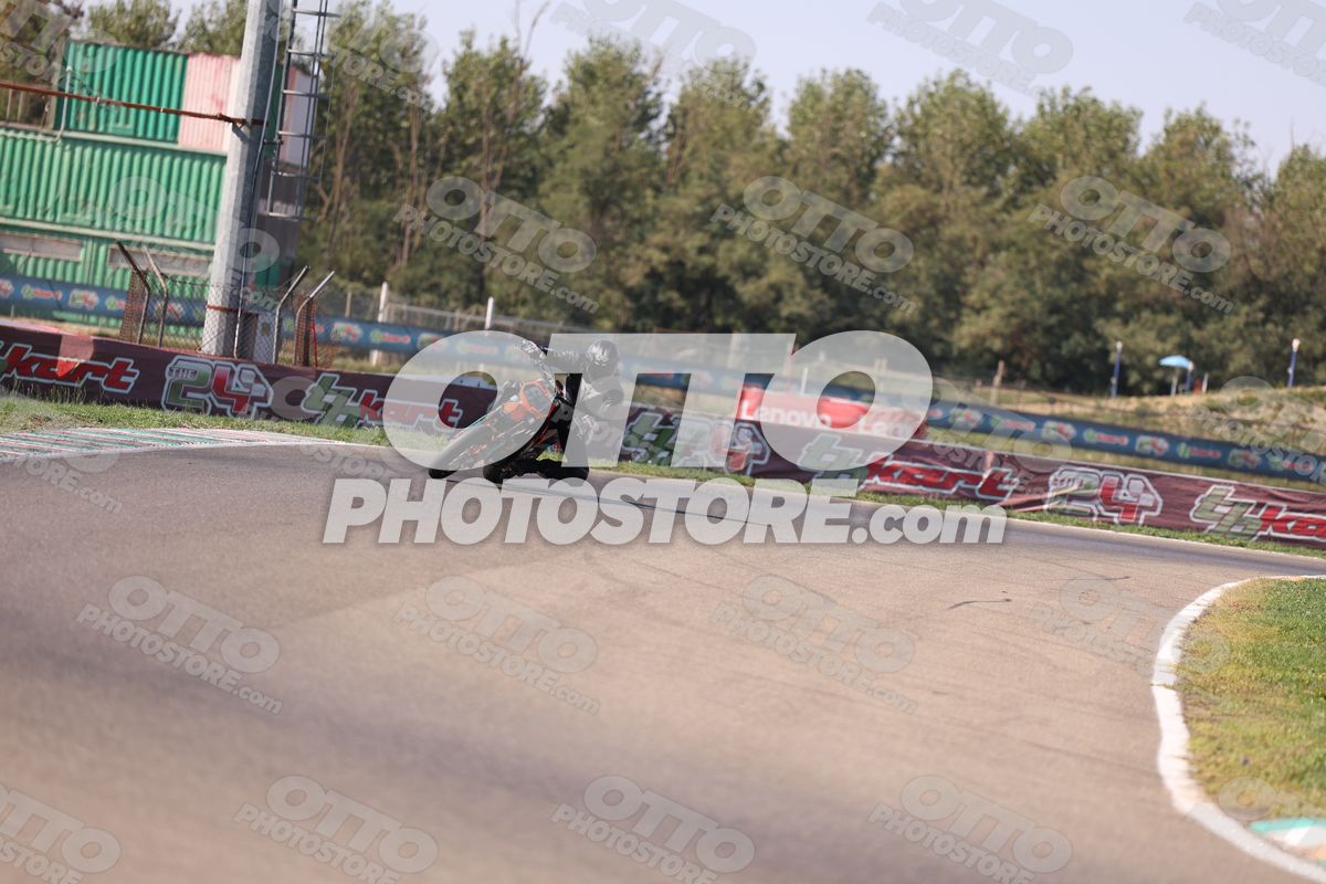 SUPERMOTO 69 · JD9A5403