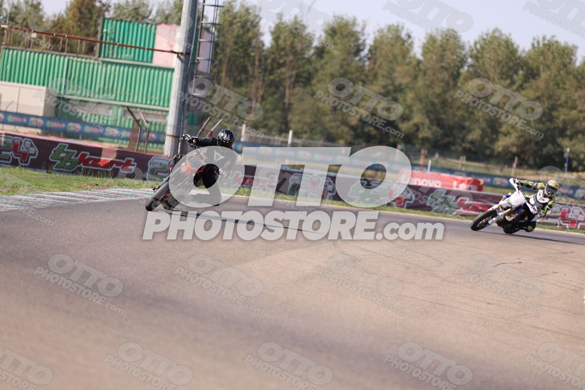 SUPERMOTO 69 · JD9A5404