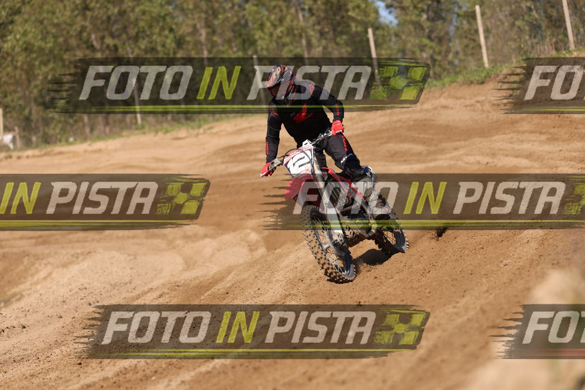 RUSSEL · JD9A5499