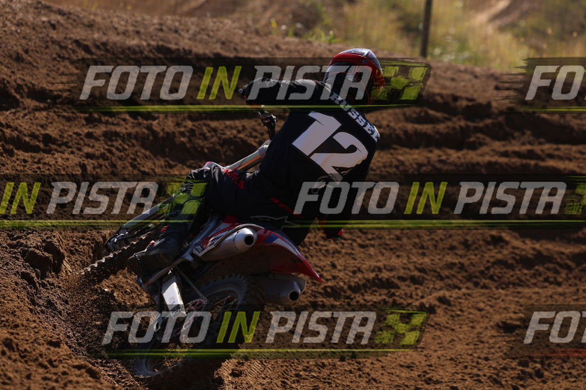 RUSSEL · JD9A5607
