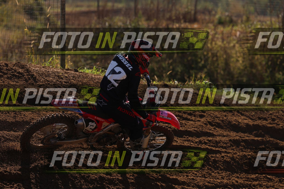 RUSSEL · JD9A5609