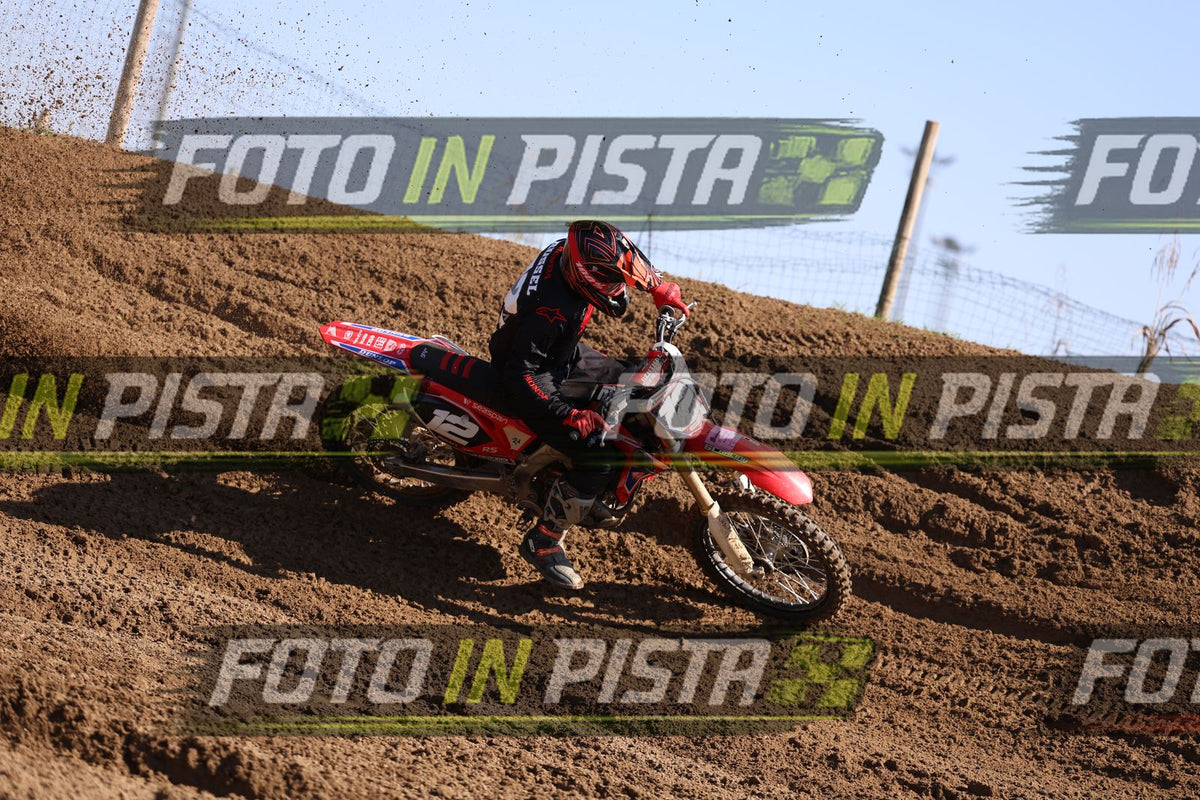 RUSSEL · JD9A5674