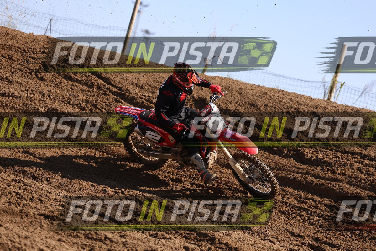 RUSSEL · JD9A5676